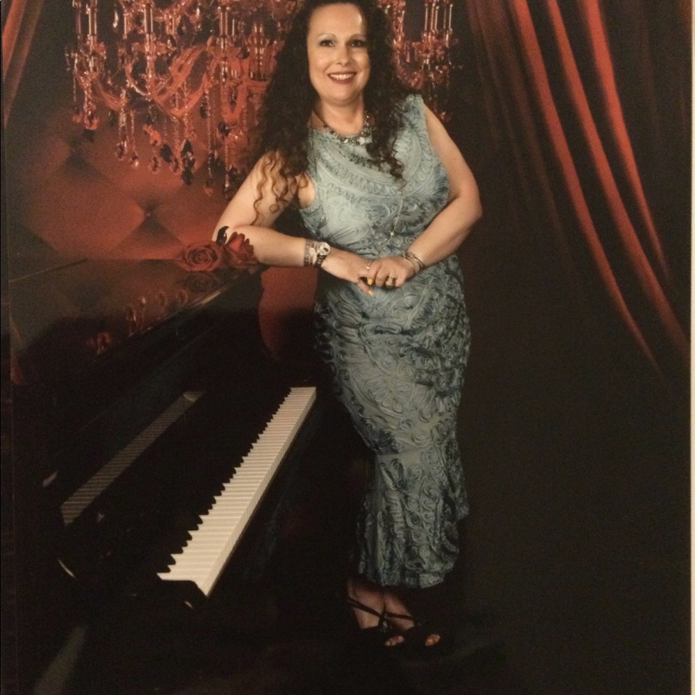 Meet your Posher, Mep-gemstones